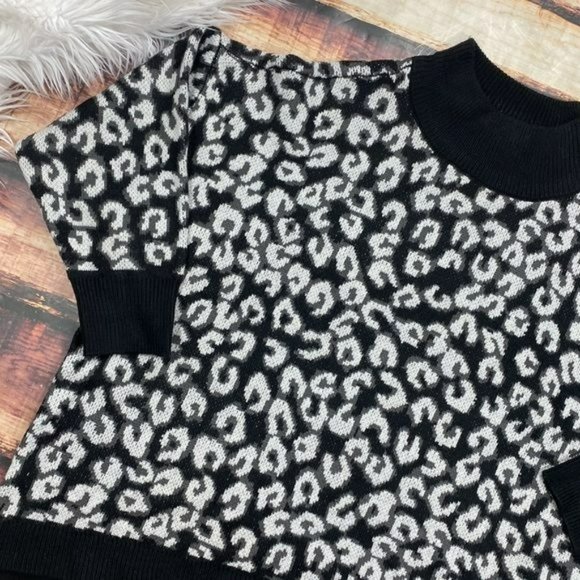 RELISTED Cabana by Crown & Ivy Leopard Animal Print Mock Neck Tunic Sweater - Picture 10 of 10